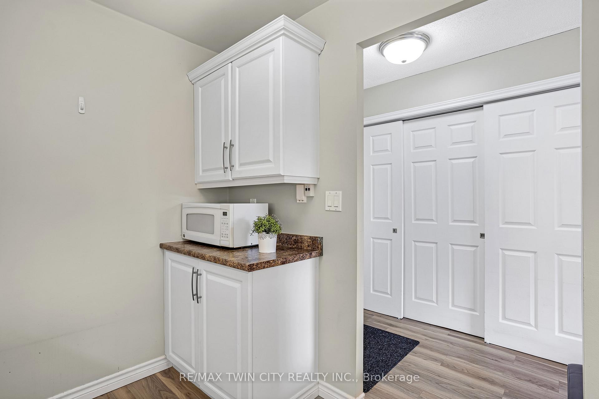 Photo 29 of Unit 202, 18 Holborn Court, Kitchener — HOMEH