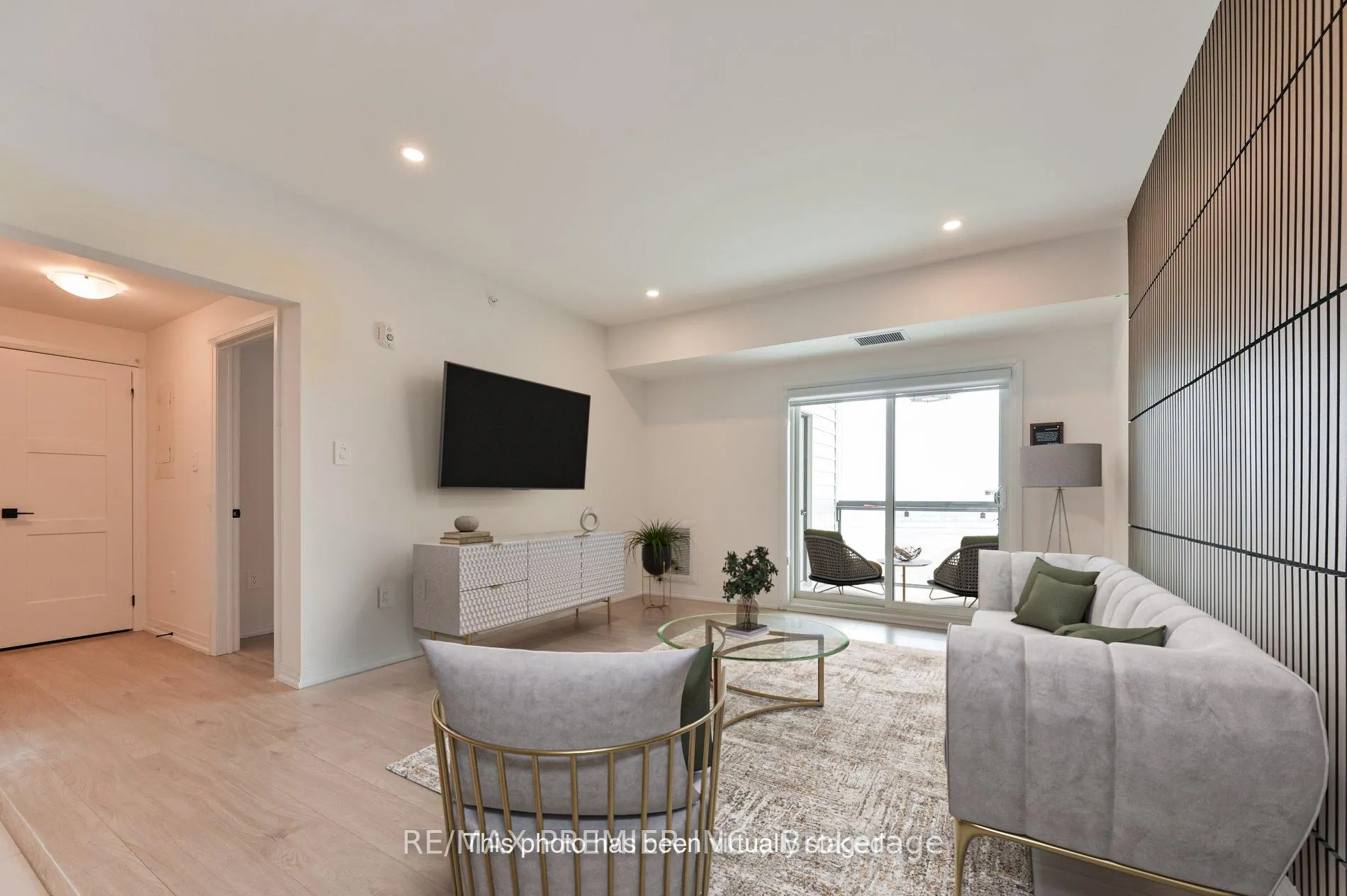 Photo 8 of Unit 603, 15 Kneeshaw Drive, Barrie, Rural Barrie Southeast — HOMEH