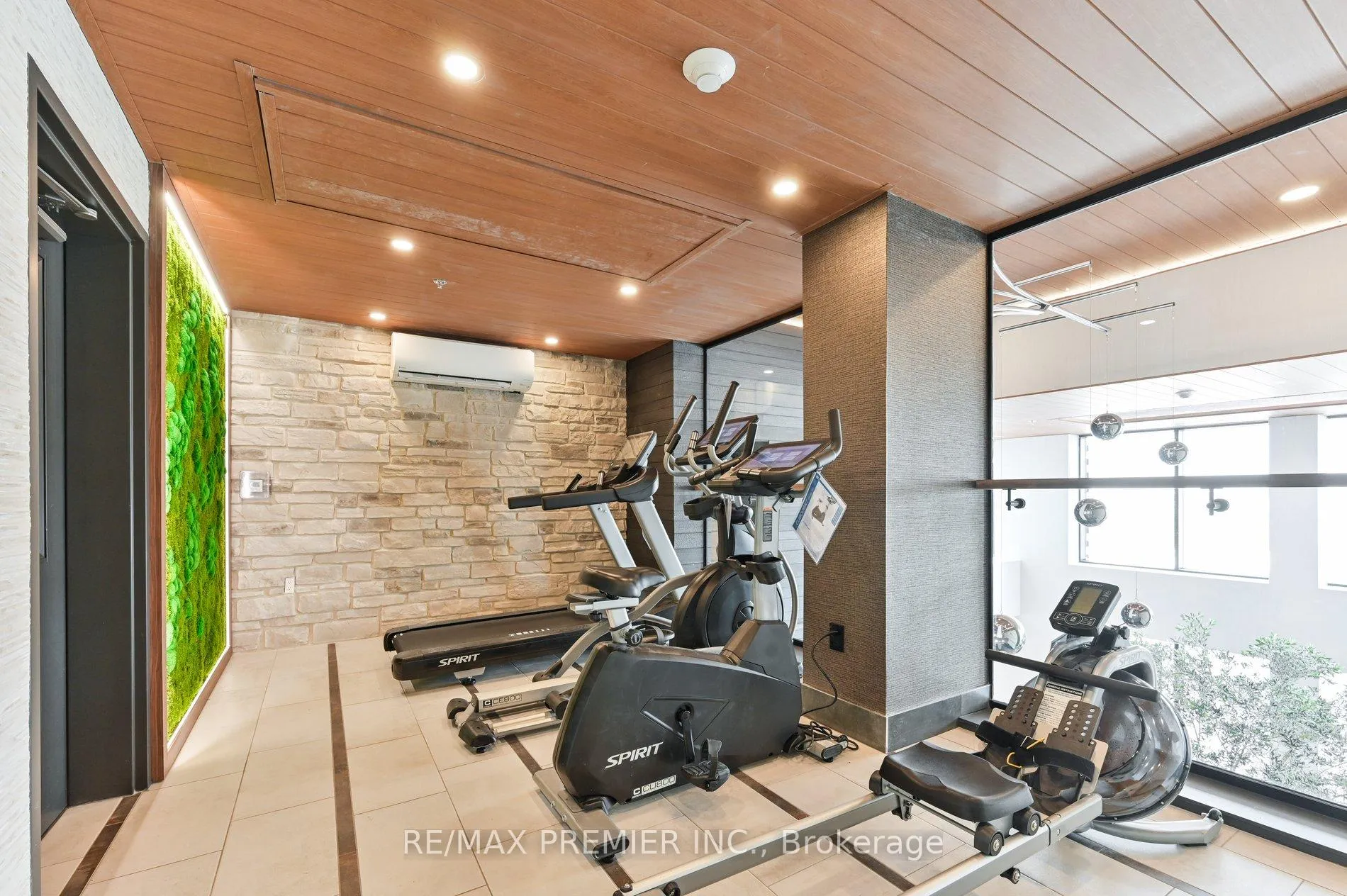 Photo 19 of Unit 603, 15 Kneeshaw Drive, Barrie, Rural Barrie Southeast — HOMEH