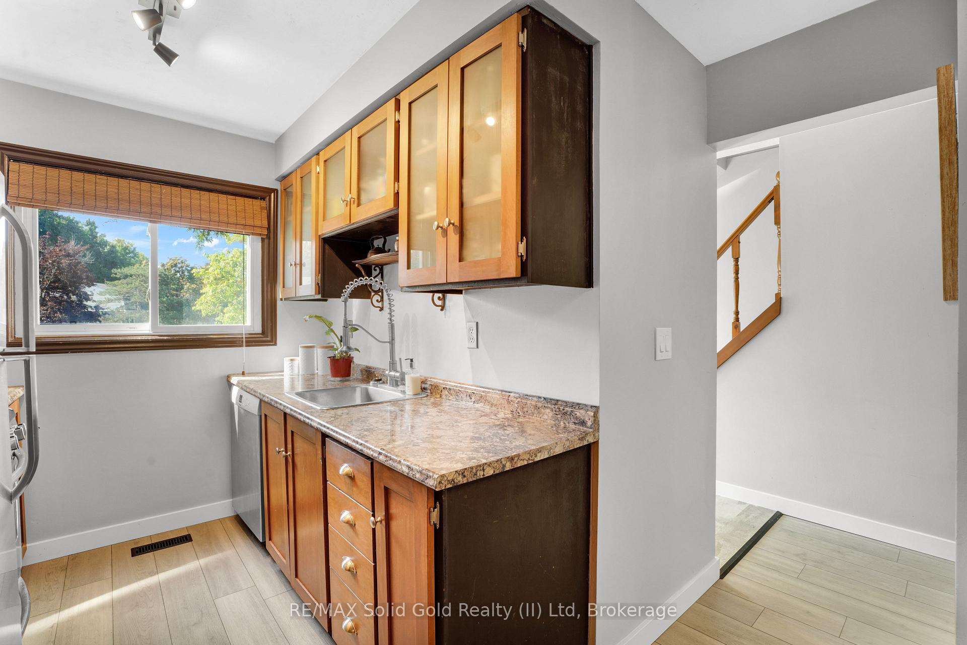 Photo 3 of Unit 34, 206 Green Valley Drive, Kitchener — HOMEH