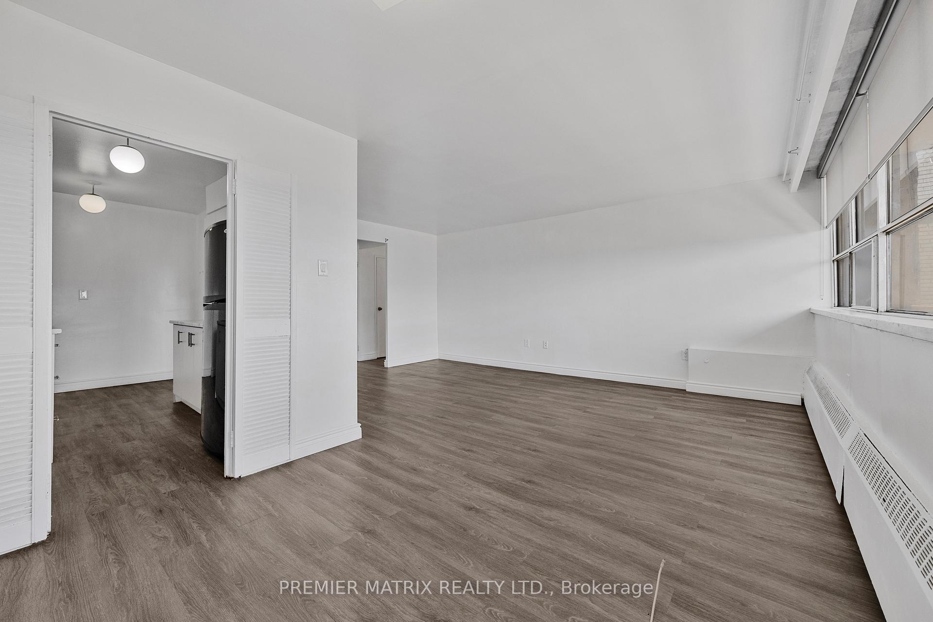 Photo 7 of Unit 1807, 65 Thorncliffe Park Drive, Toronto, Thorncliffe Park — HOMEH