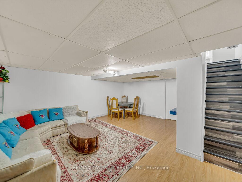 Photo 29 of Unit 21, 11 Grand River Boulevard, Kitchener — HOMEH
