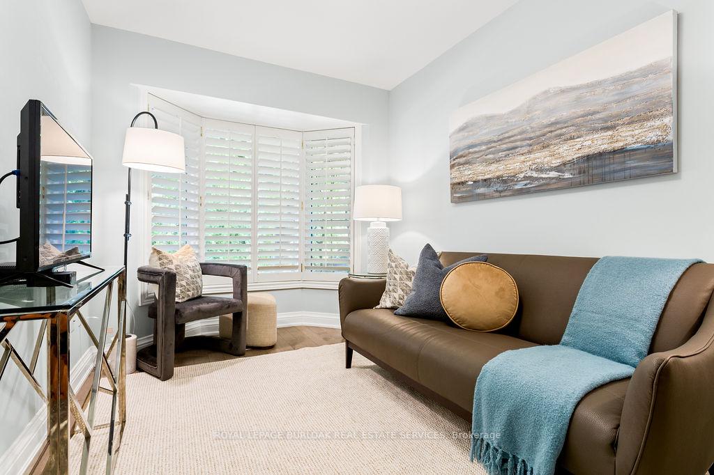 Photo 3 of Unit 33, 2350 New Street, Burlington, Brant — HOMEH
