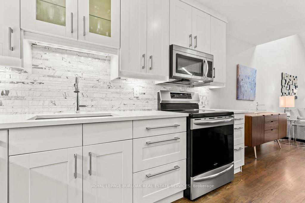 Photo 11 of Unit 33, 2350 New Street, Burlington, Brant — HOMEH
