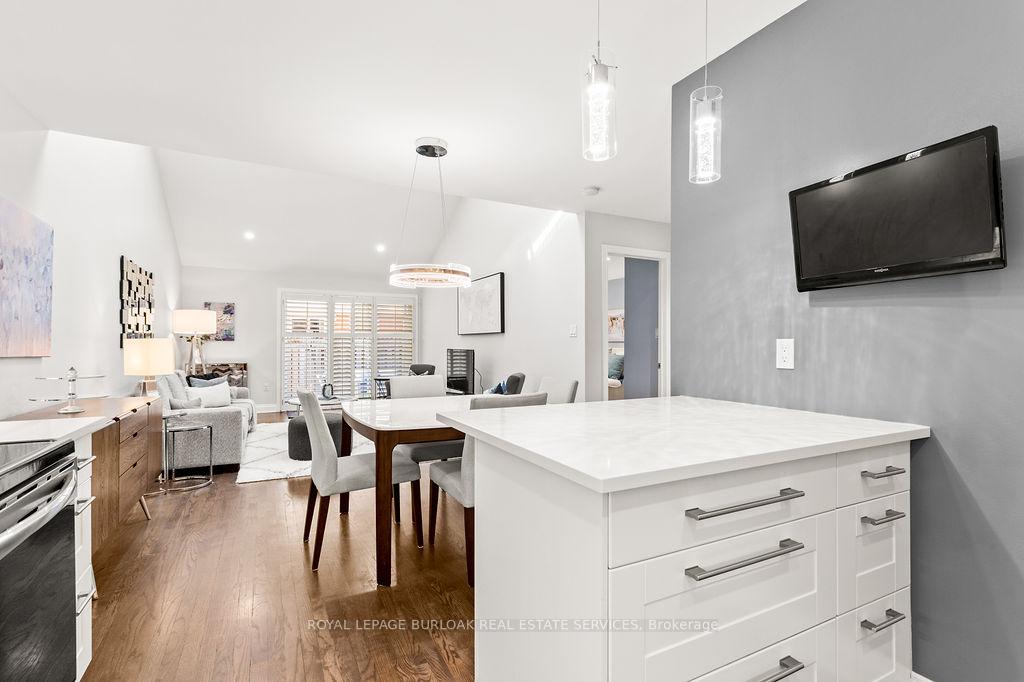 Photo 12 of Unit 33, 2350 New Street, Burlington, Brant — HOMEH