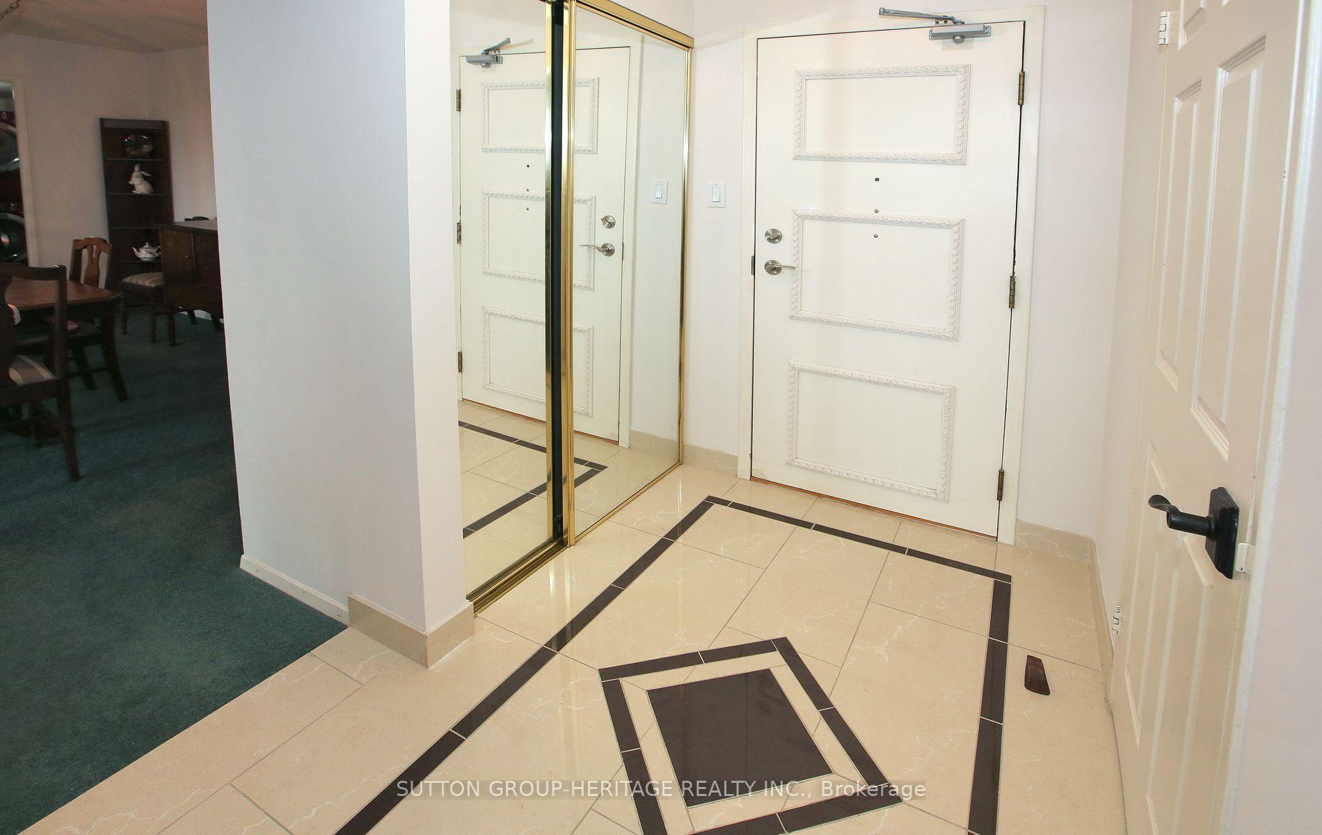 Photo 4 of Unit 910, 55 Austin Drive, Markham, Markville — HOMEH
