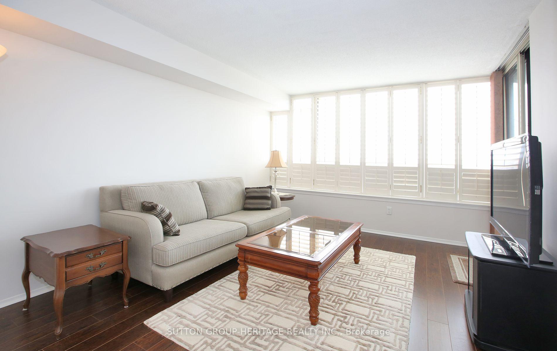 Photo 8 of Unit 910, 55 Austin Drive, Markham, Markville — HOMEH