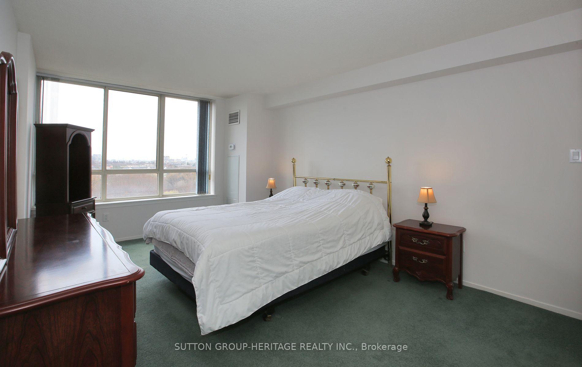Photo 15 of Unit 910, 55 Austin Drive, Markham, Markville — HOMEH