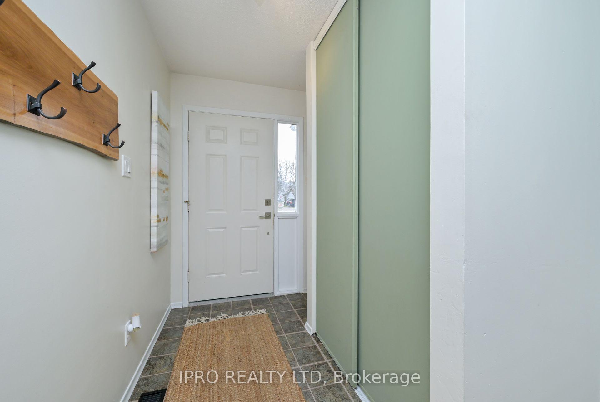 Photo 6 of Unit 25, 111 Traynor Avenue, Kitchener — HOMEH