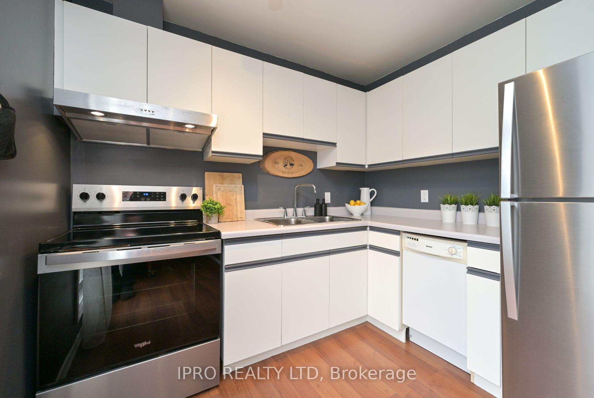 Photo 13 of Unit 25, 111 Traynor Avenue, Kitchener — HOMEH