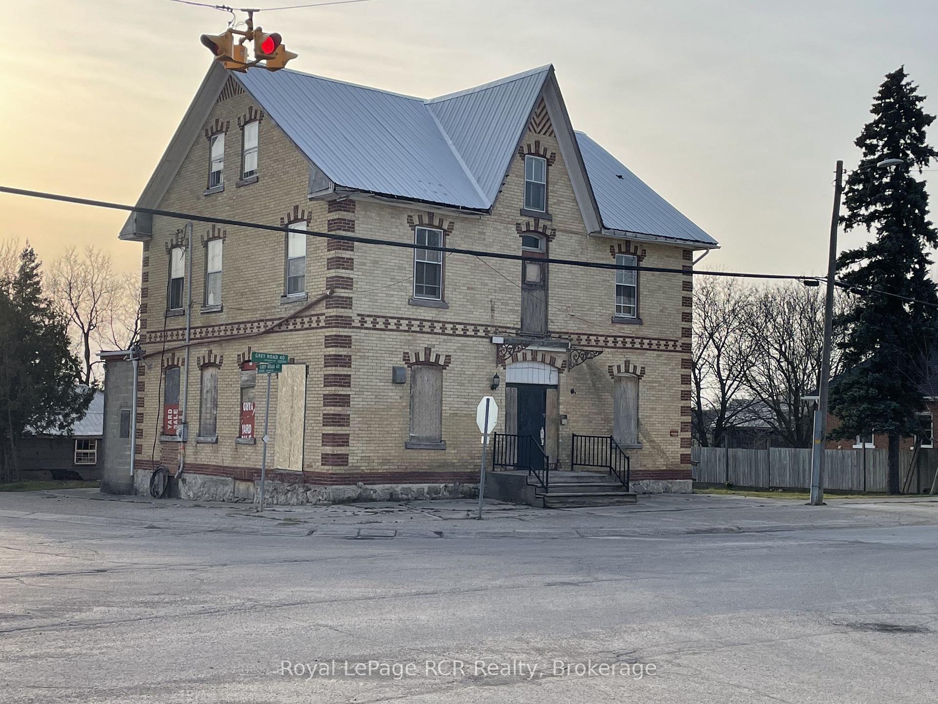Photo 1 of 136188 Grey Rd 40, Chatsworth — HOMEH