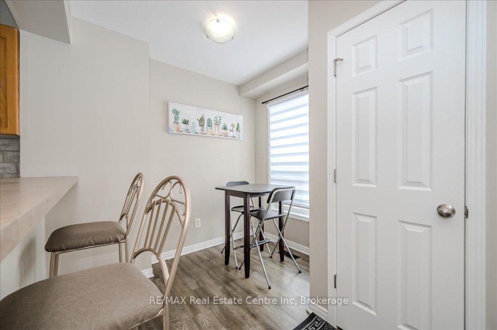 Photo 3 of Unit 15, 142 York Road, Guelph, St. Patrick's Ward — HOMEH