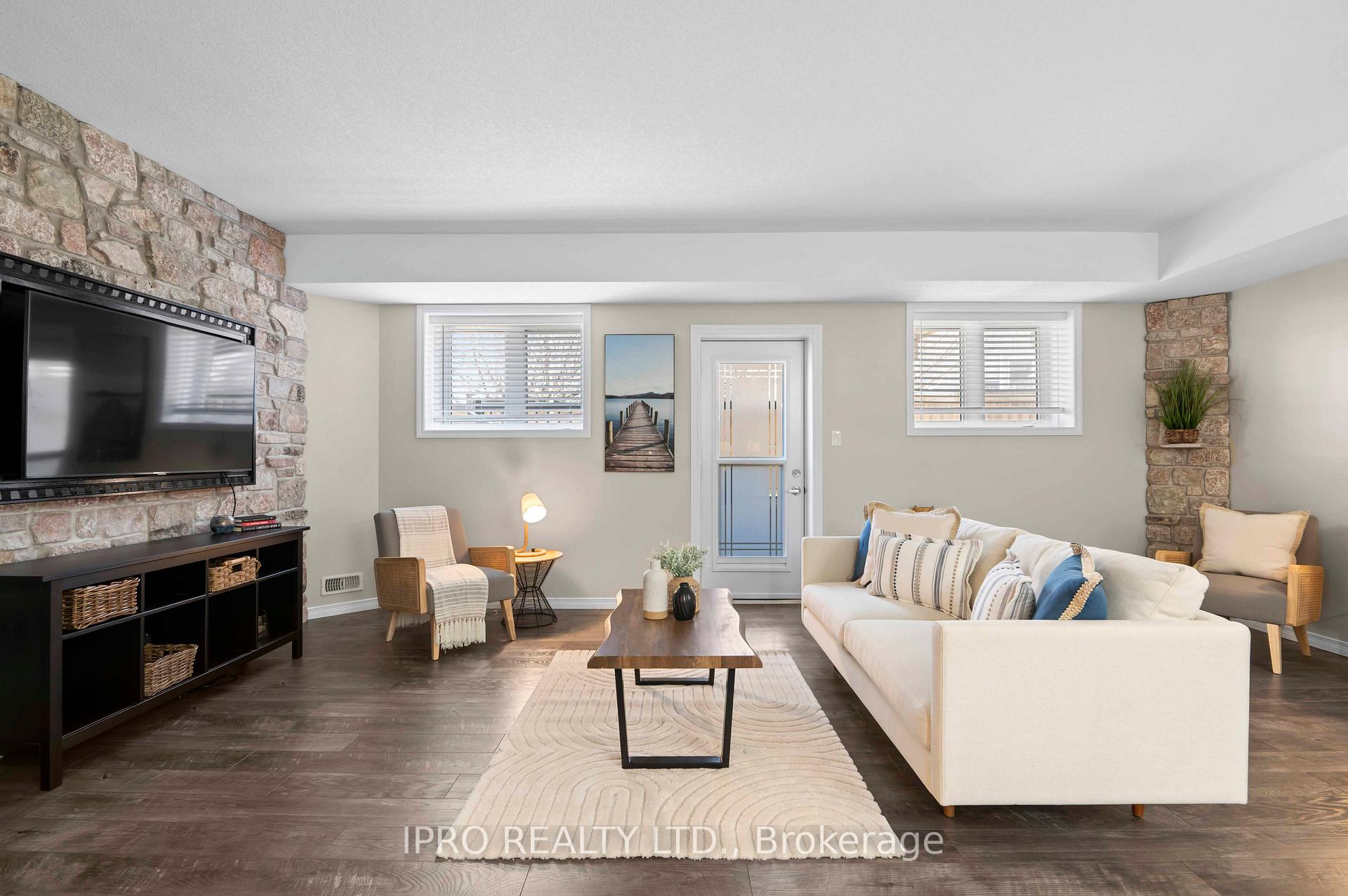 Photo 2 of Unit B, 201 Rachel Crescent, Kitchener, Huron Park — HOMEH