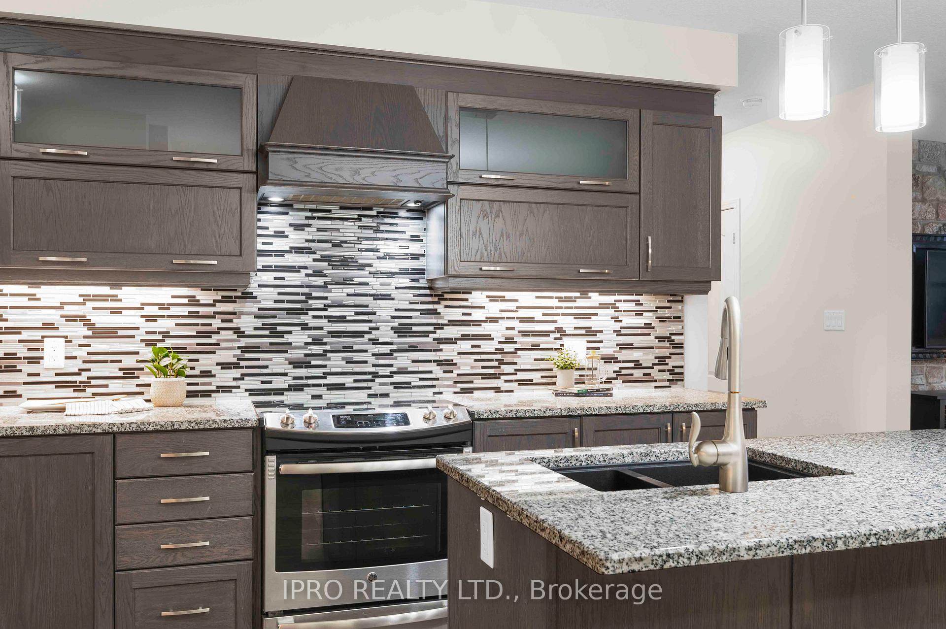 Photo 17 of Unit B, 201 Rachel Crescent, Kitchener, Huron Park — HOMEH