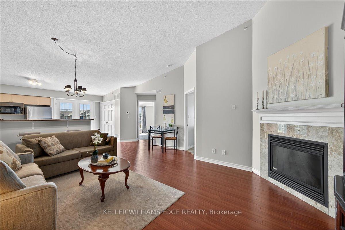 Photo 8 of Unit 402, 2055 Appleby Line, Burlington, Uptown — HOMEH