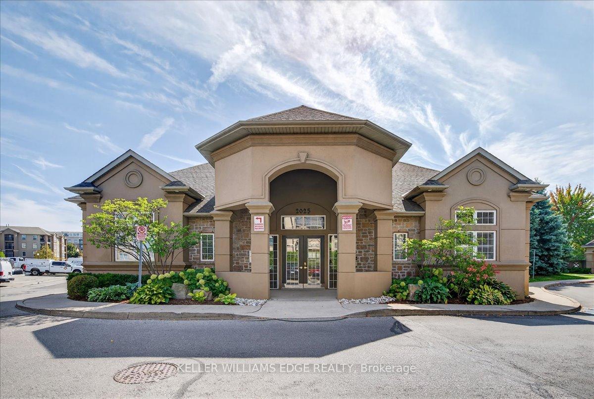 Photo 25 of Unit 402, 2055 Appleby Line, Burlington, Uptown — HOMEH