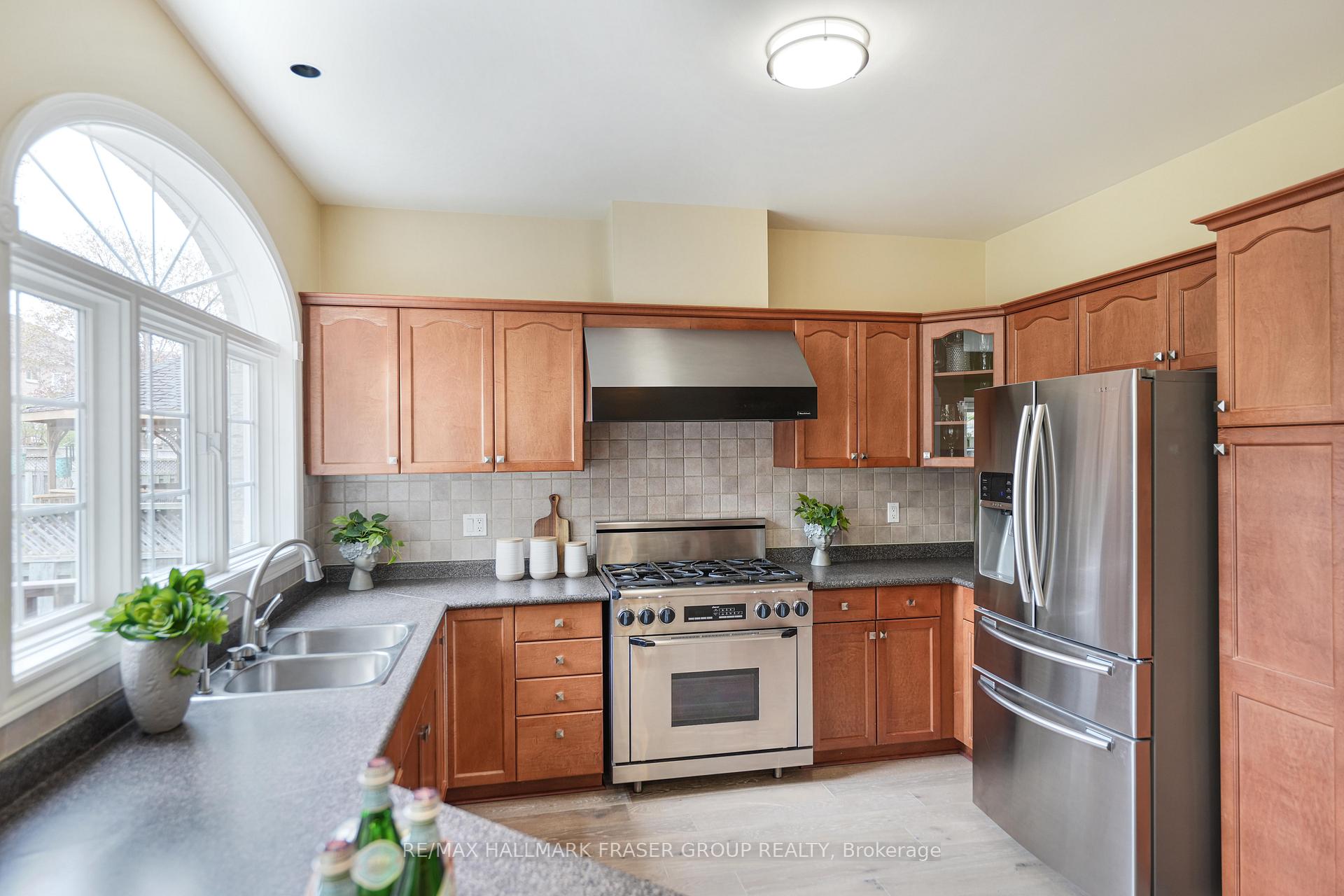 Photo 10 of 29 Todd Road, Ajax, Central West — HOMEH