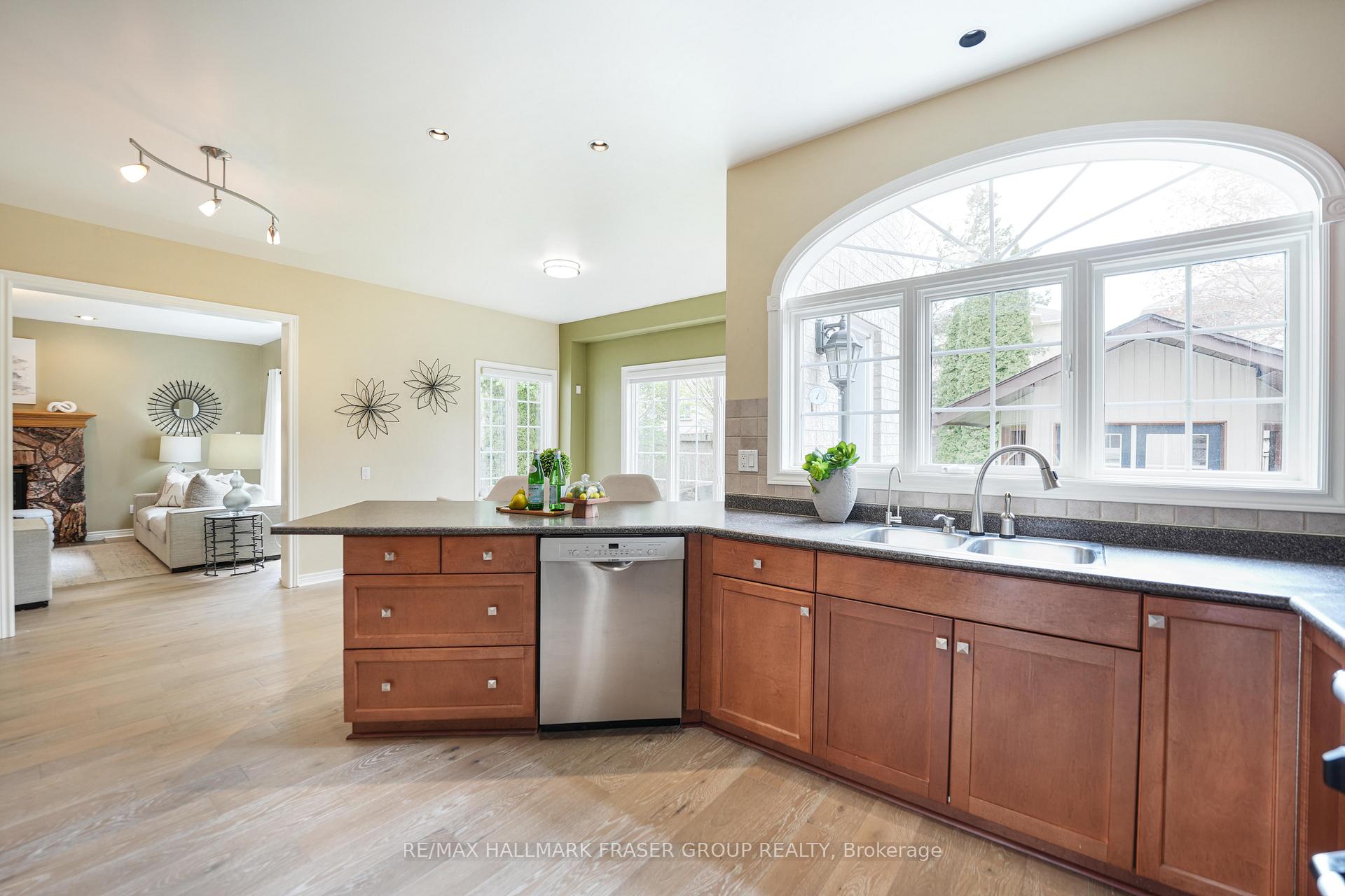 Photo 12 of 29 Todd Road, Ajax, Central West — HOMEH