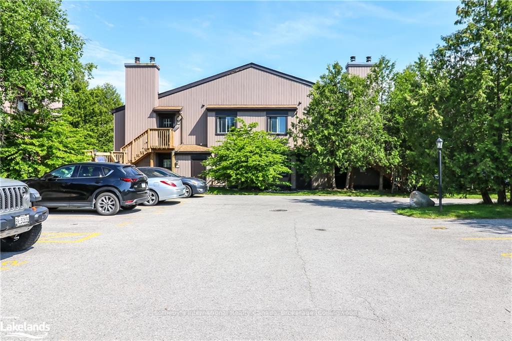 Front of Unit 136, 27 Dawson Drive