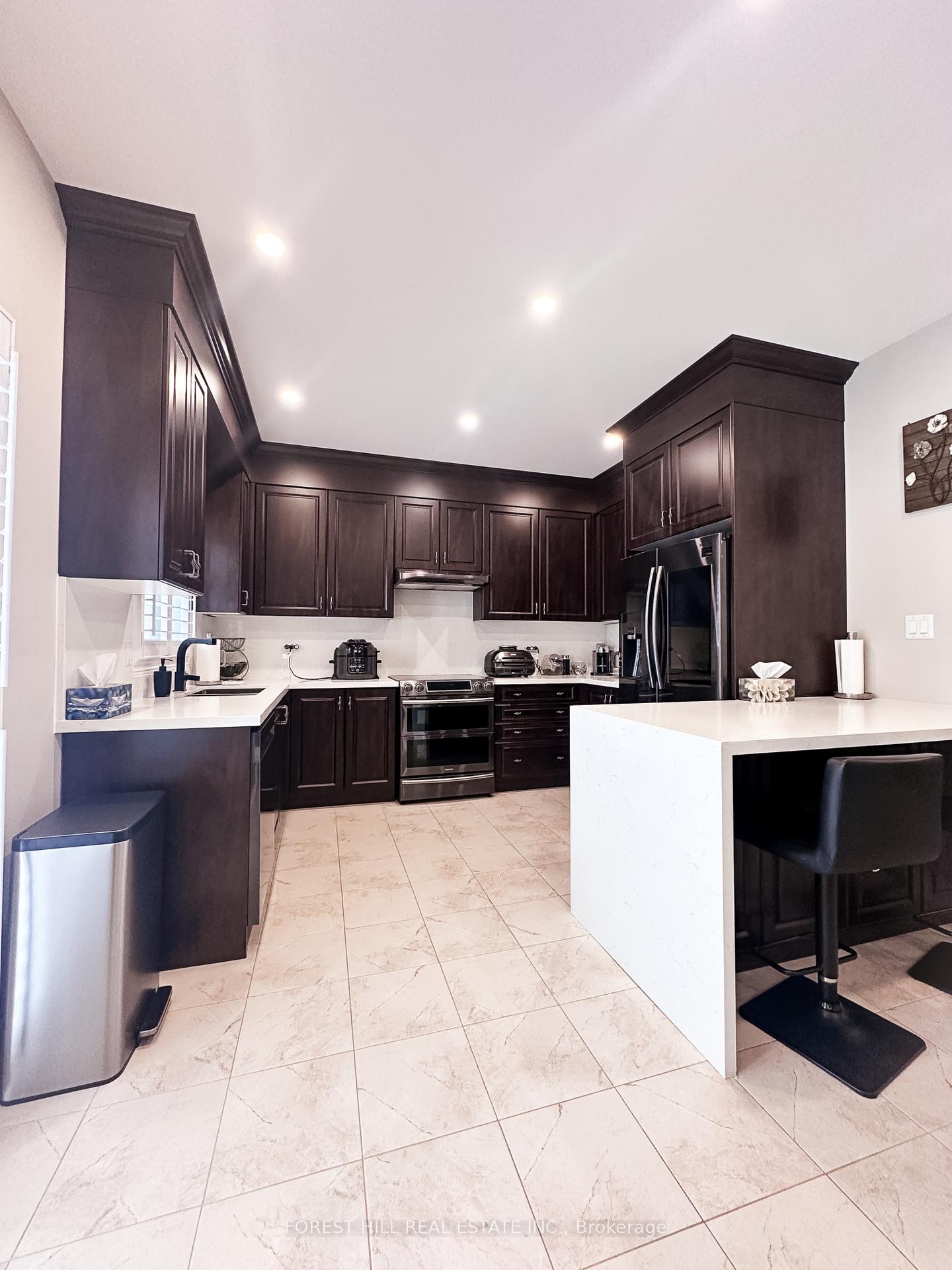 Photo 4 of 92 Terry Clayton Avenue, Brock, Beaverton — HOMEH
