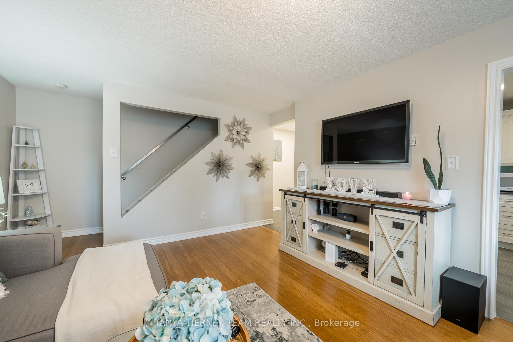 Photo 11 of Unit 24, 120 Nonquon Road, Oshawa, Centennial — HOMEH