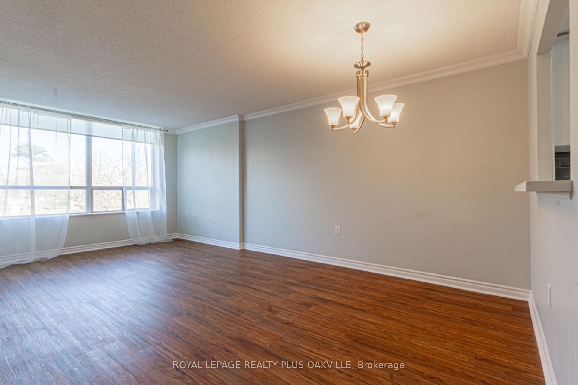 Photo 18 of Unit 1215, 100 Burloak Drive, Burlington, Appleby — HOMEH