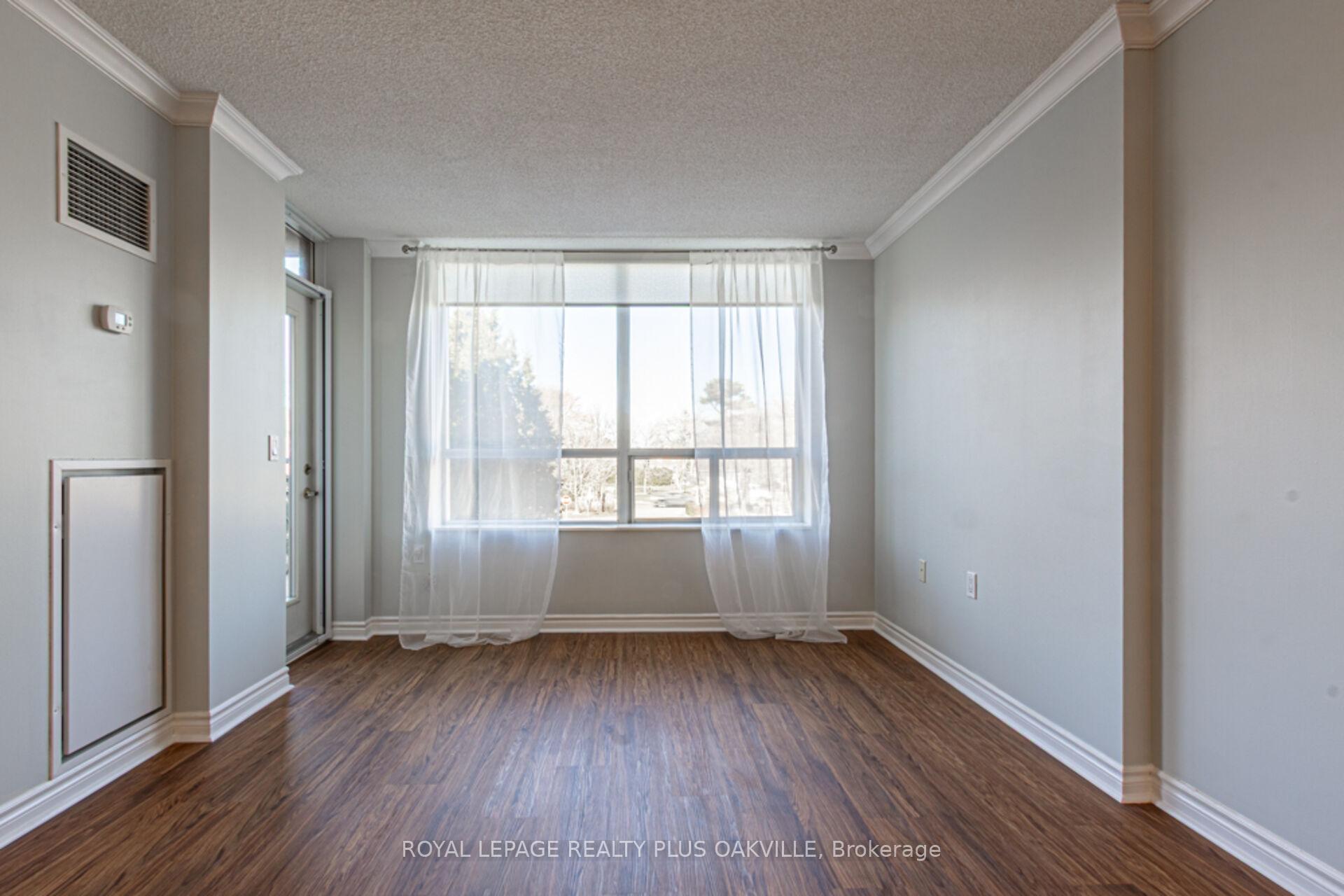 Photo 19 of Unit 1215, 100 Burloak Drive, Burlington, Appleby — HOMEH