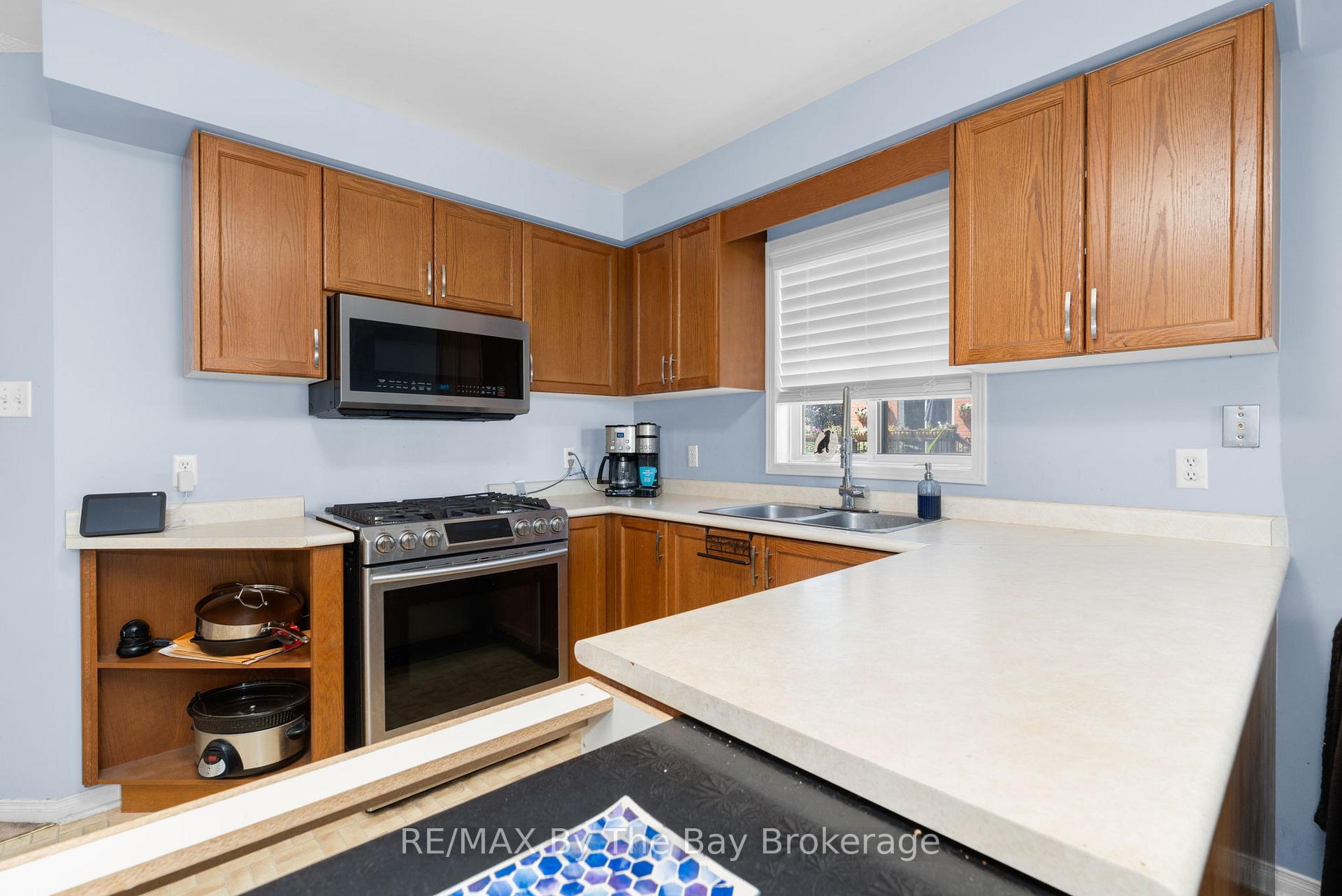 Photo 9 of 83 Ward Drive, Barrie, Painswick South — HOMEH