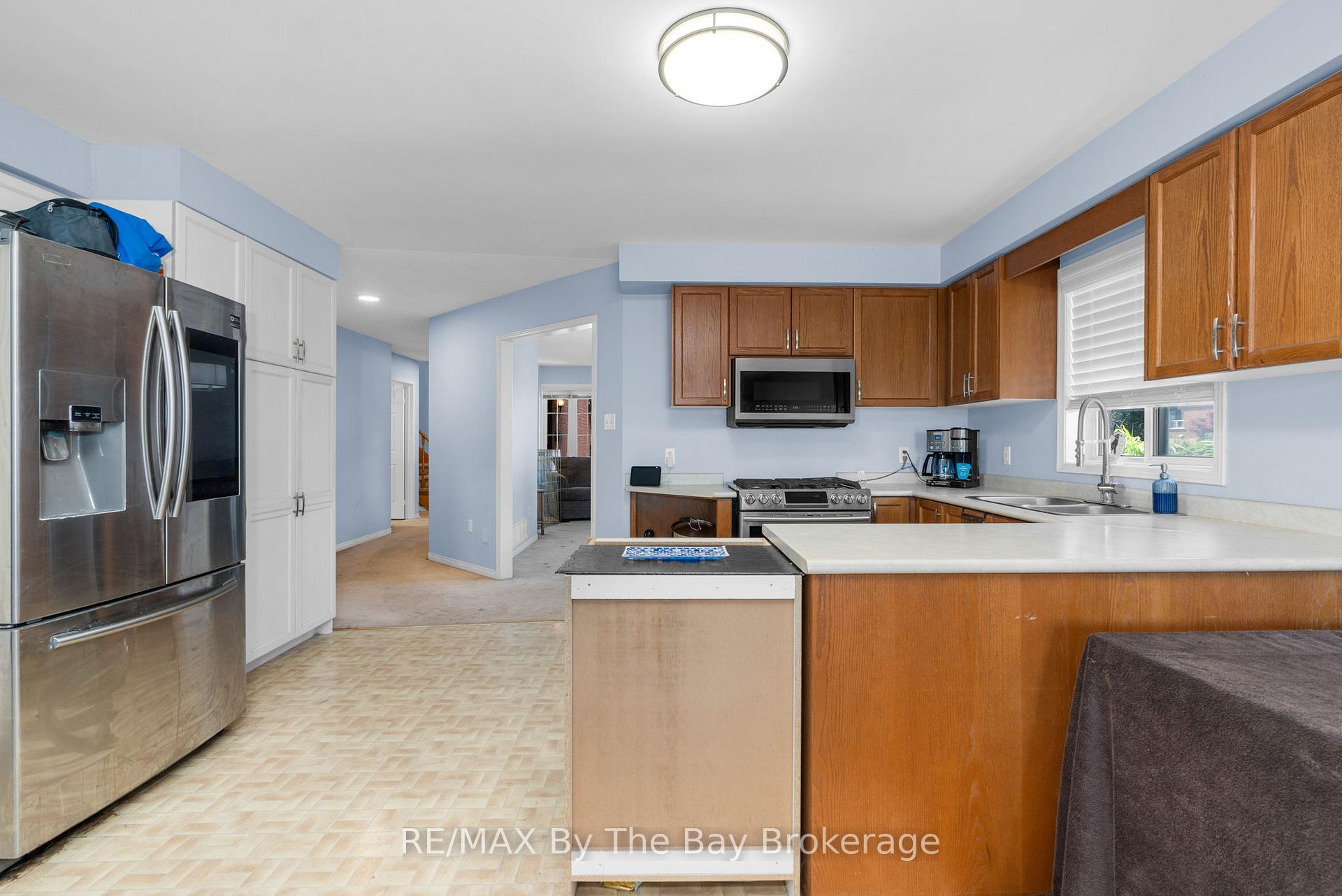 Photo 10 of 83 Ward Drive, Barrie, Painswick South — HOMEH