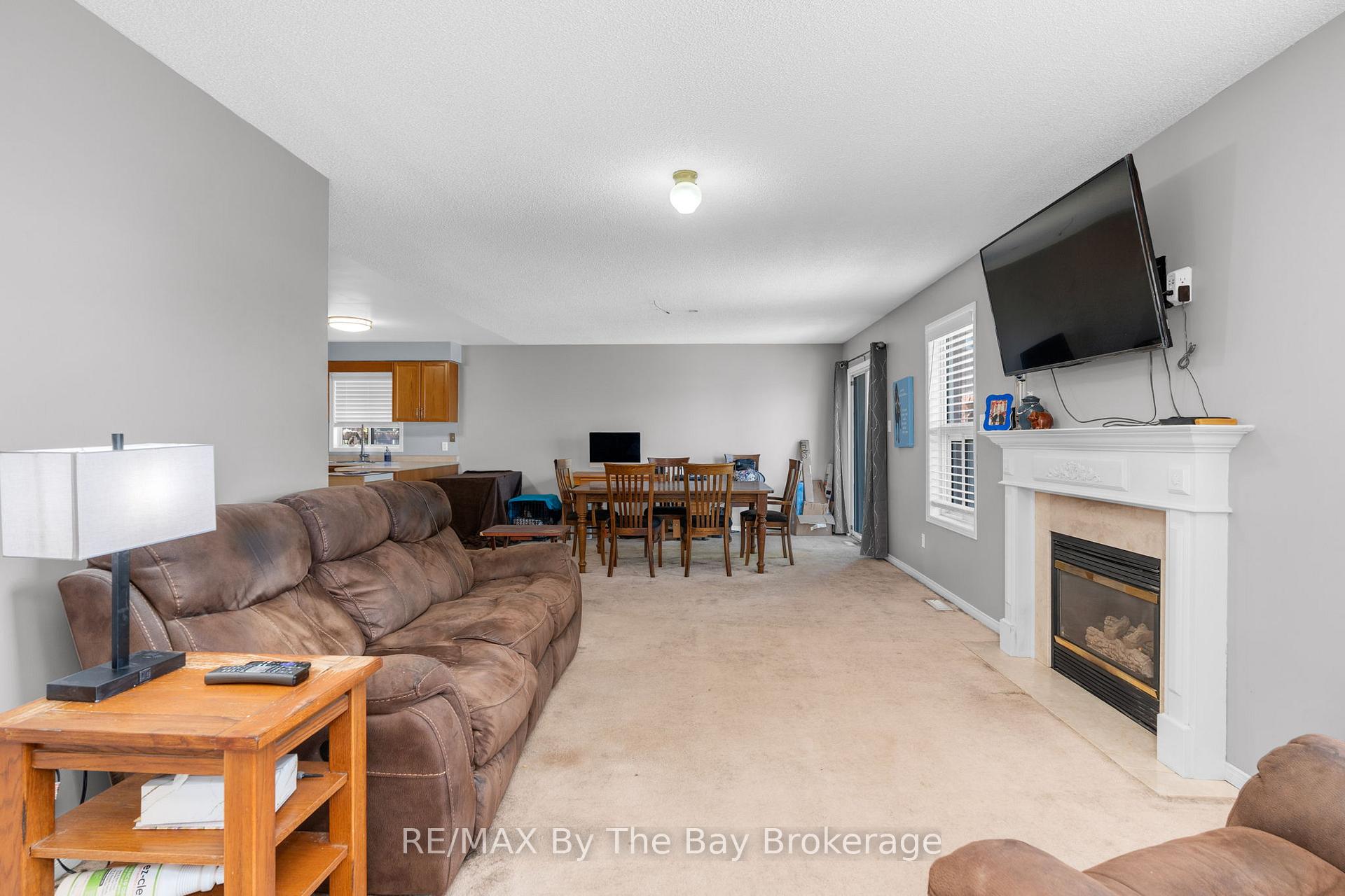 Photo 14 of 83 Ward Drive, Barrie, Painswick South — HOMEH
