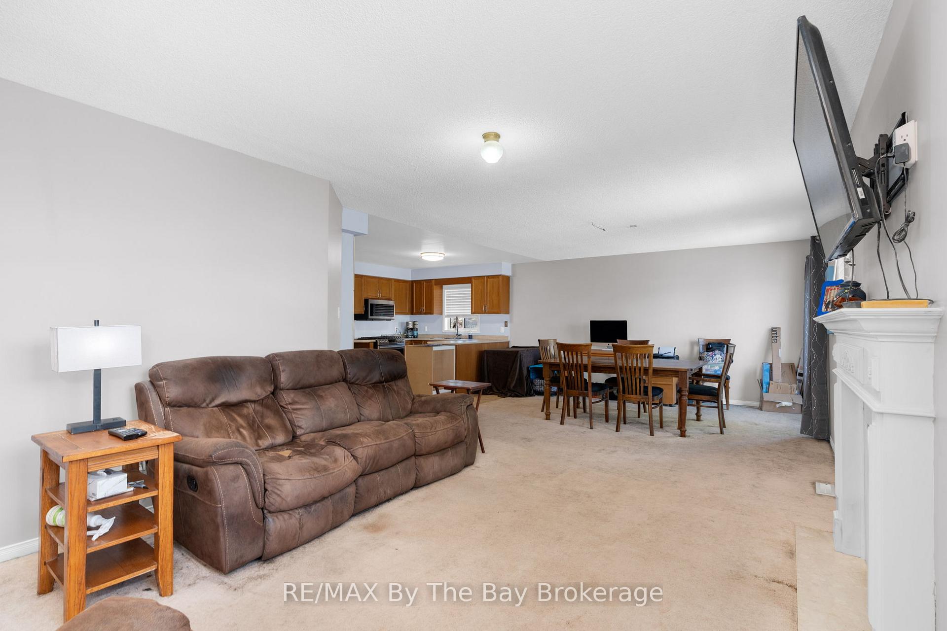 Photo 15 of 83 Ward Drive, Barrie, Painswick South — HOMEH