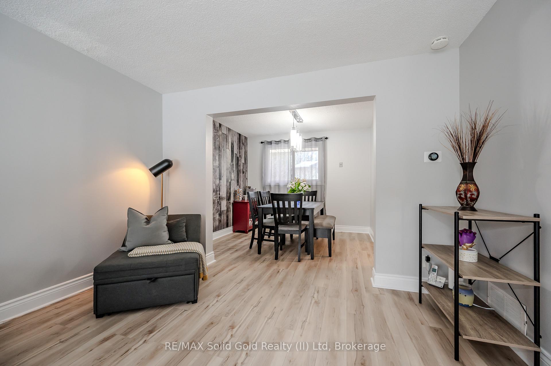 Photo 8 of Unit 46, 49 Cedarwoods Crescent, Kitchener — HOMEH