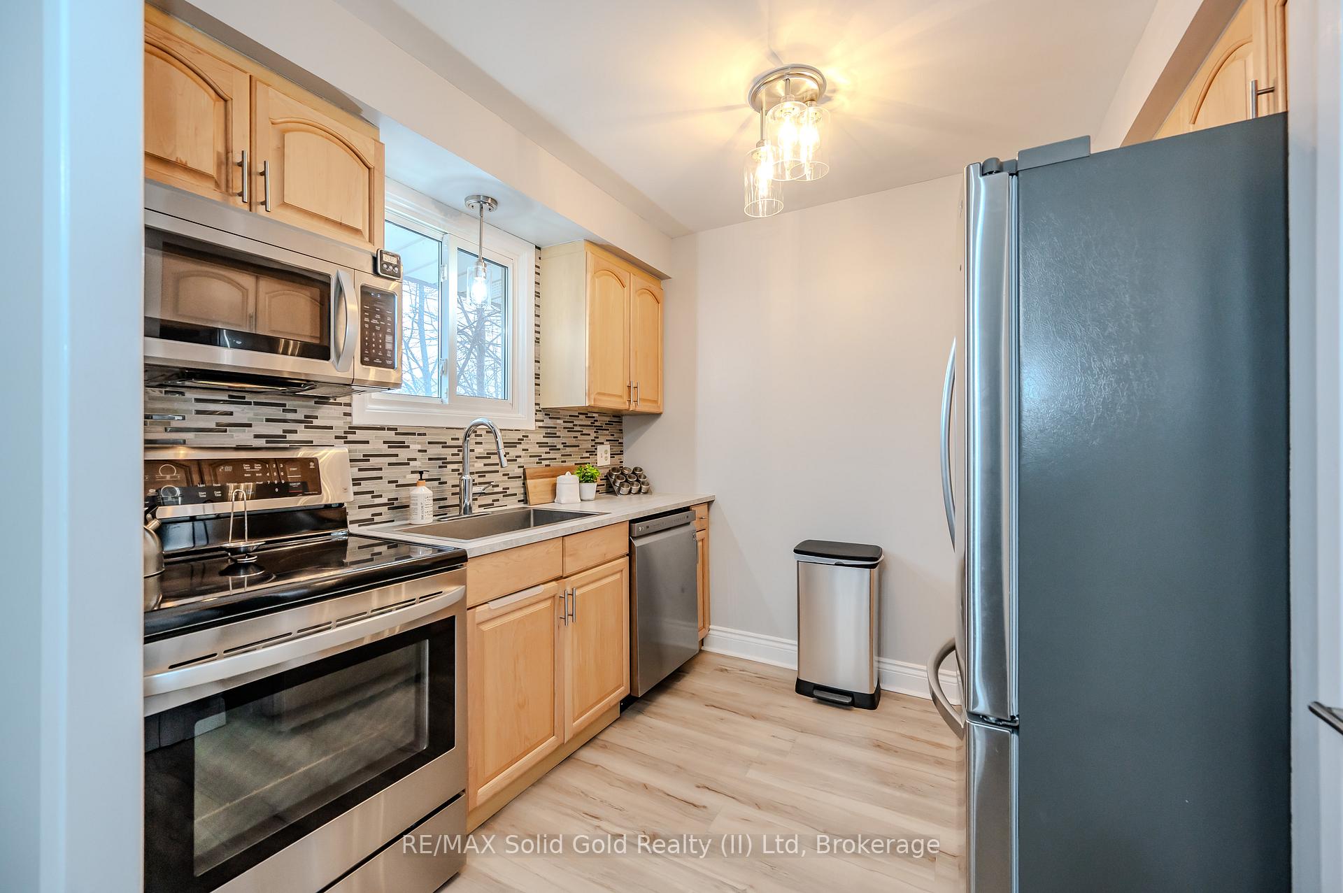 Photo 12 of Unit 46, 49 Cedarwoods Crescent, Kitchener — HOMEH