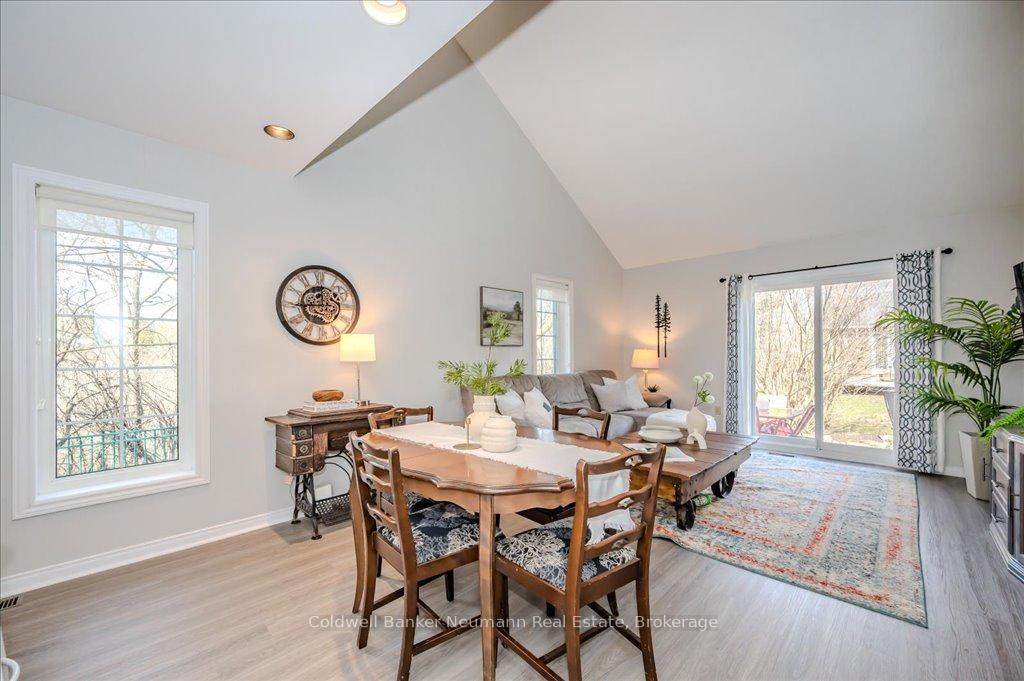 Photo 4 of Unit 30, 60 Ptarmigan Drive, Guelph, Kortright Hills — HOMEH