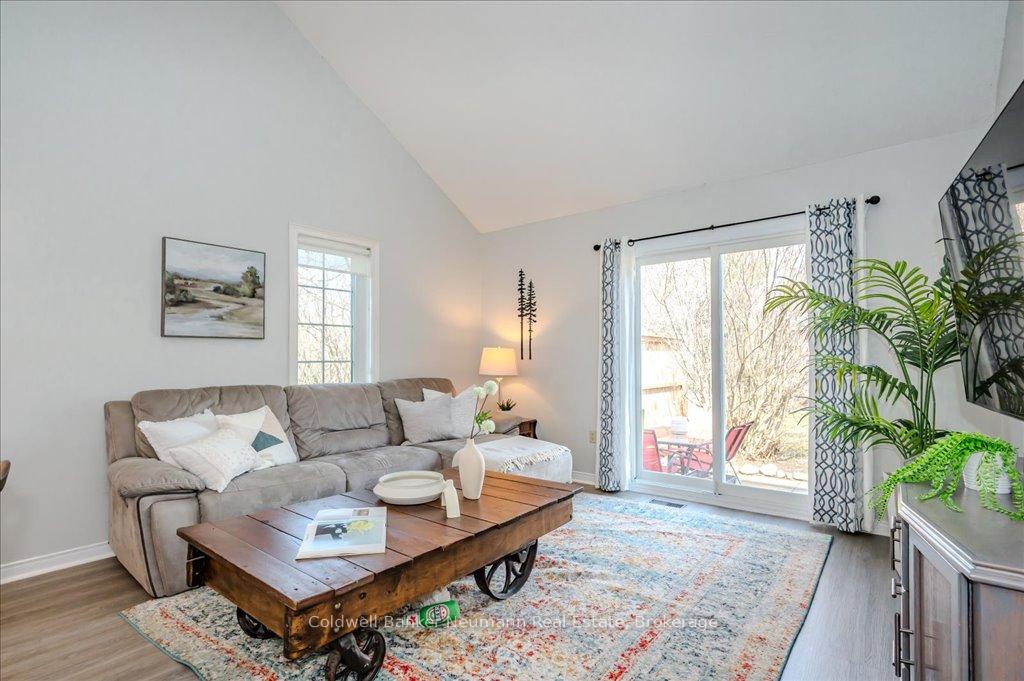 Photo 6 of Unit 30, 60 Ptarmigan Drive, Guelph, Kortright Hills — HOMEH
