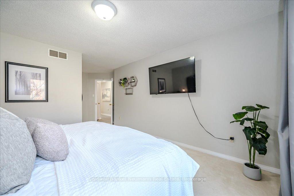 Photo 19 of Unit 30, 60 Ptarmigan Drive, Guelph, Kortright Hills — HOMEH