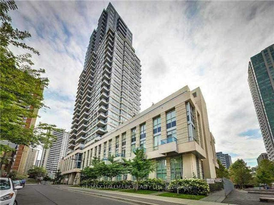 Front of Unit 3004, 500 Sherbourne Street
