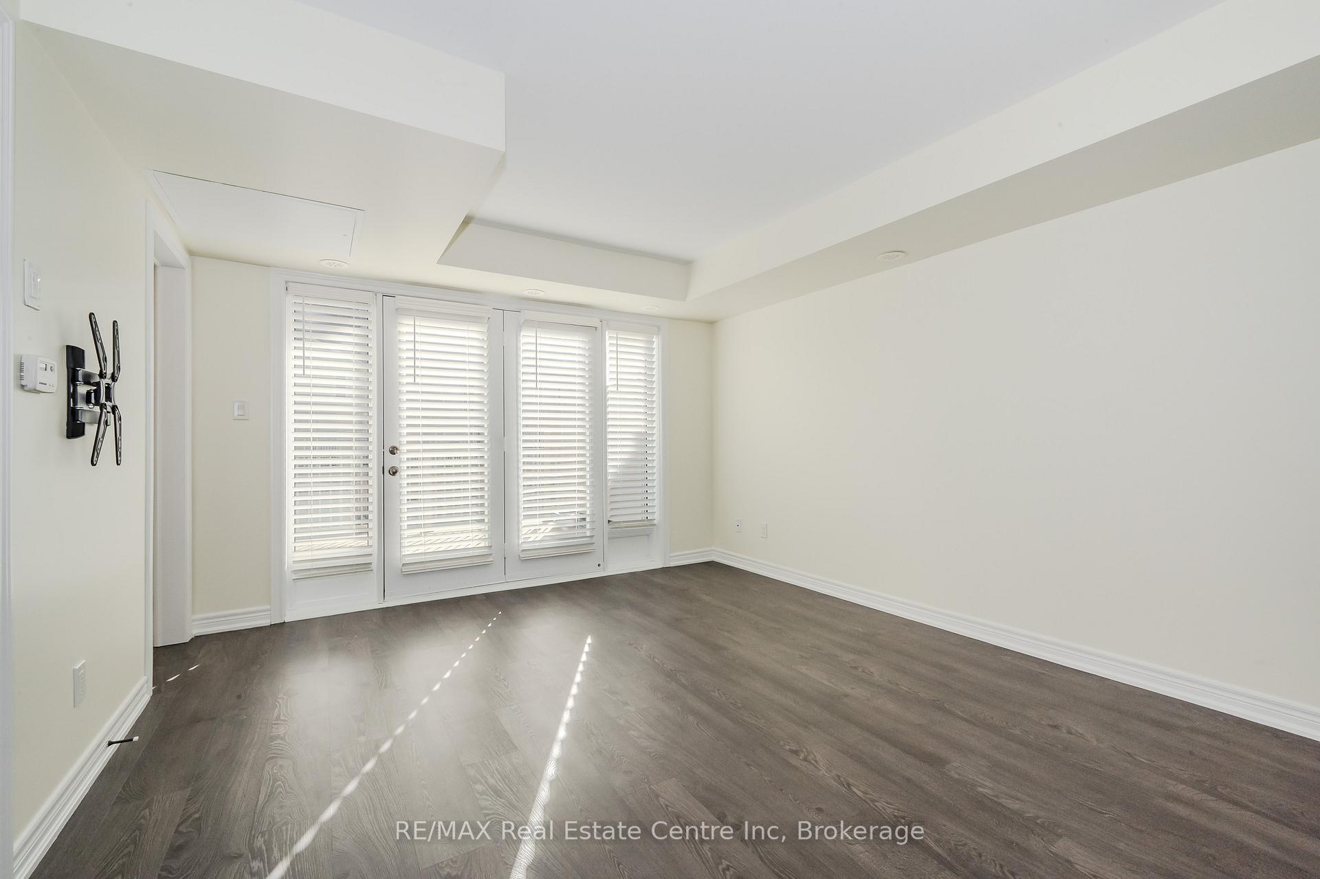 Photo 5 of 256 Law Drive, Guelph, Grange Road — HOMEH