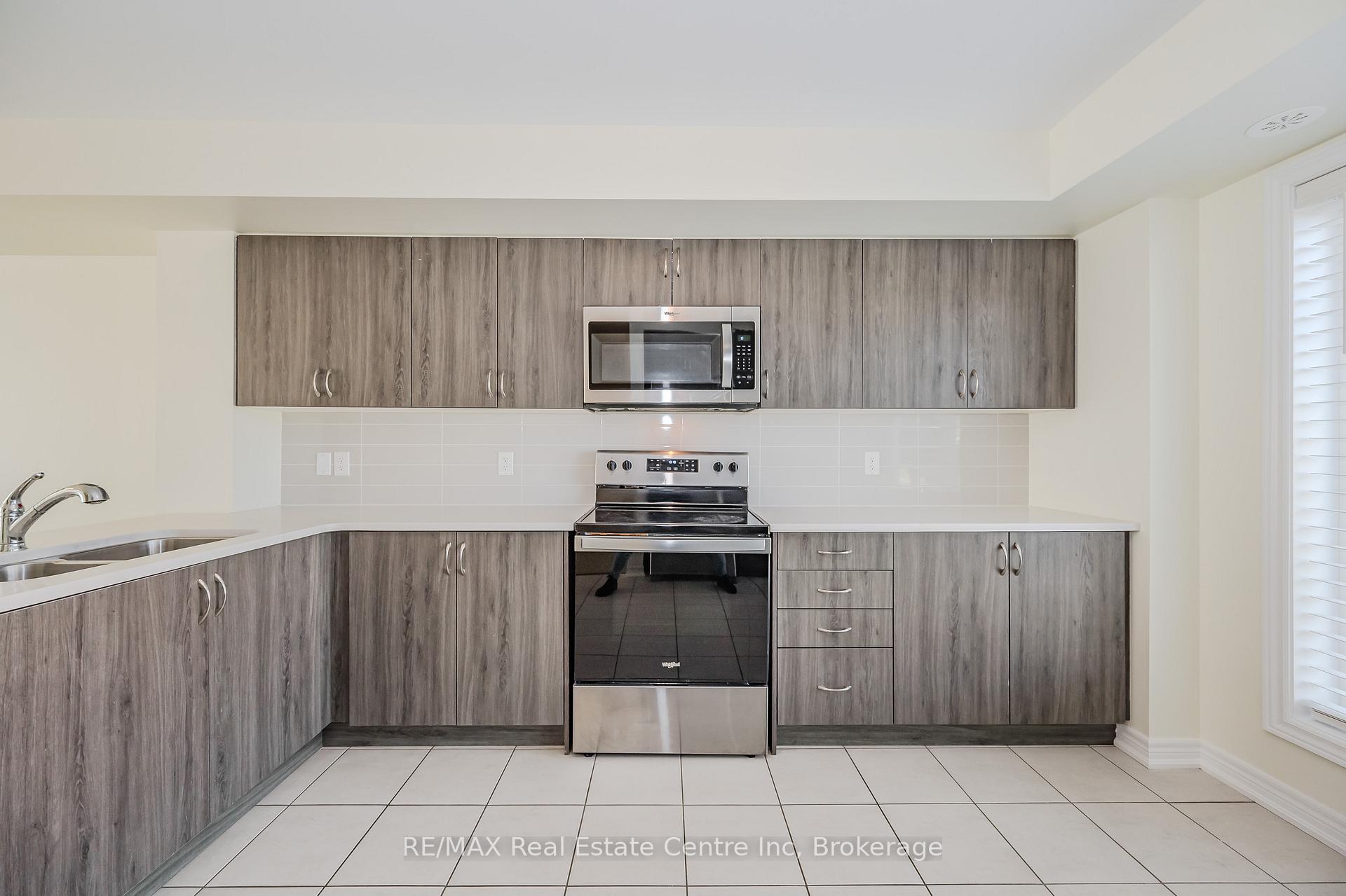 Photo 15 of 256 Law Drive, Guelph, Grange Road — HOMEH