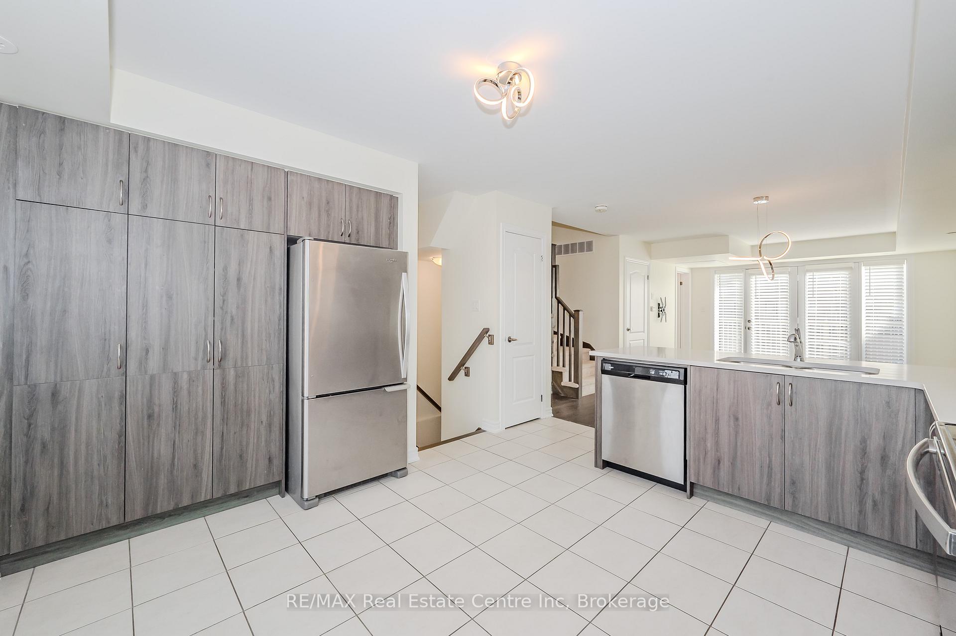Photo 16 of 256 Law Drive, Guelph, Grange Road — HOMEH