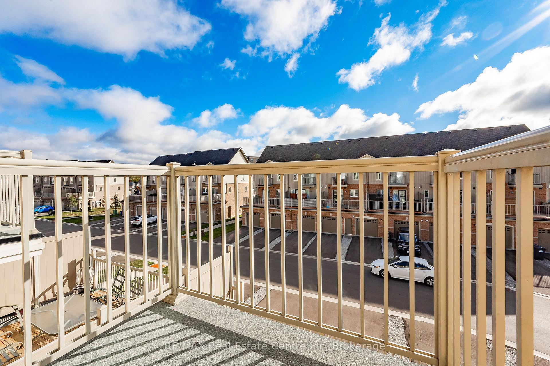 Photo 26 of 256 Law Drive, Guelph, Grange Road — HOMEH