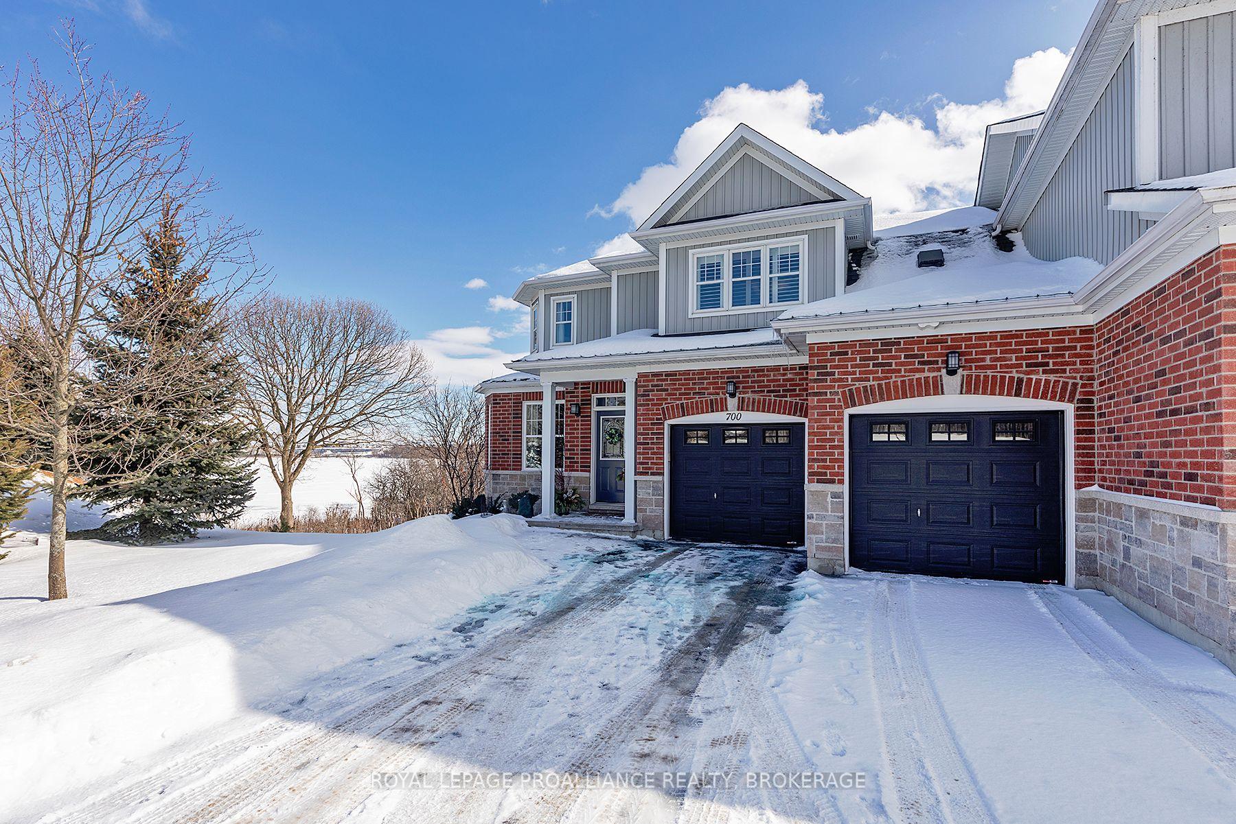 Photo 1 of 700 Newmarket Lane, Kingston, Rideau — HOMEH