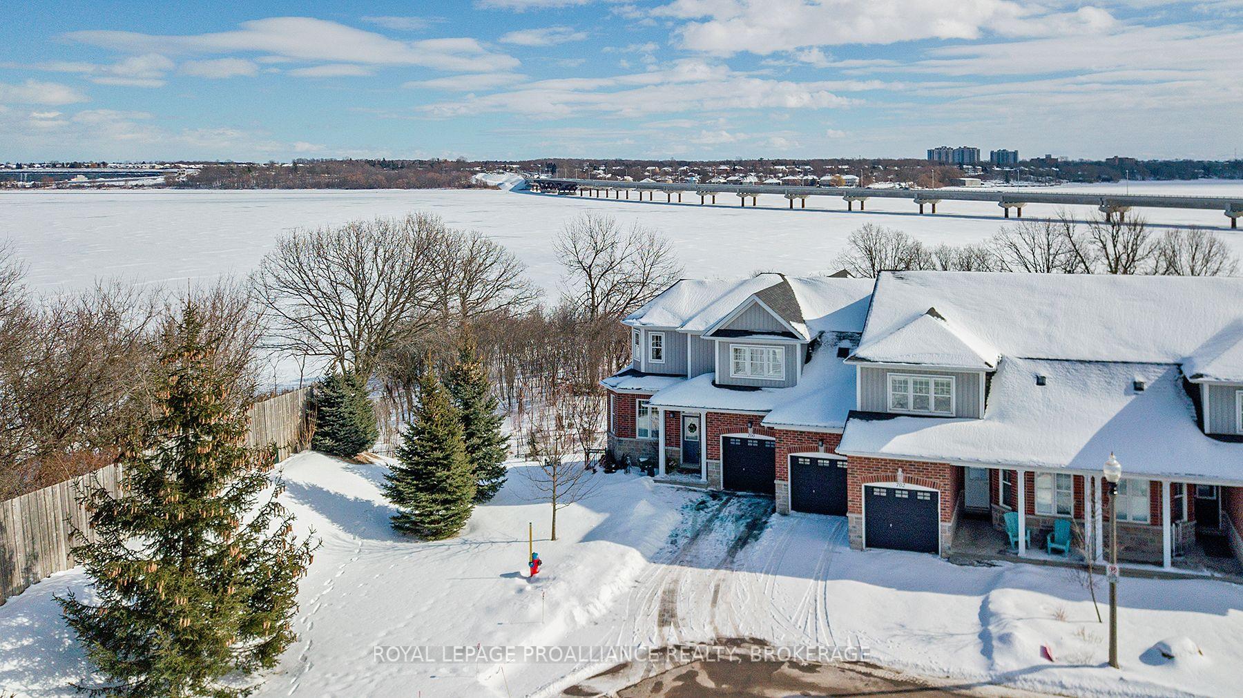 Photo 2 of 700 Newmarket Lane, Kingston, Rideau — HOMEH