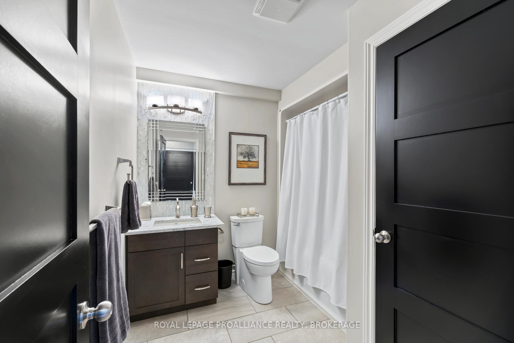 Photo 23 of 700 Newmarket Lane, Kingston, Rideau — HOMEH