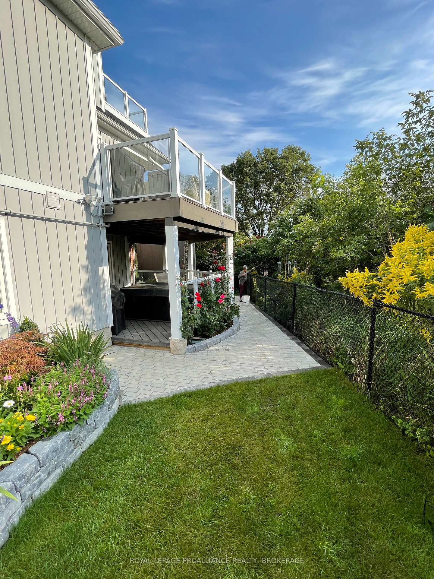 Photo 41 of 700 Newmarket Lane, Kingston, Rideau — HOMEH