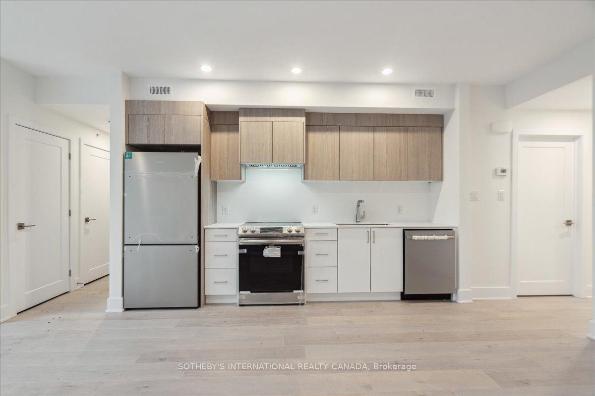 Photo 4 of Unit 1, 683 Melbourne Avenue, Ottawa, Laurentianview — HOMEH