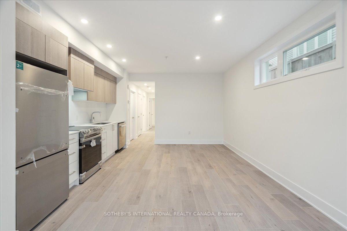 Photo 7 of Unit 1, 683 Melbourne Avenue, Ottawa, Laurentianview — HOMEH