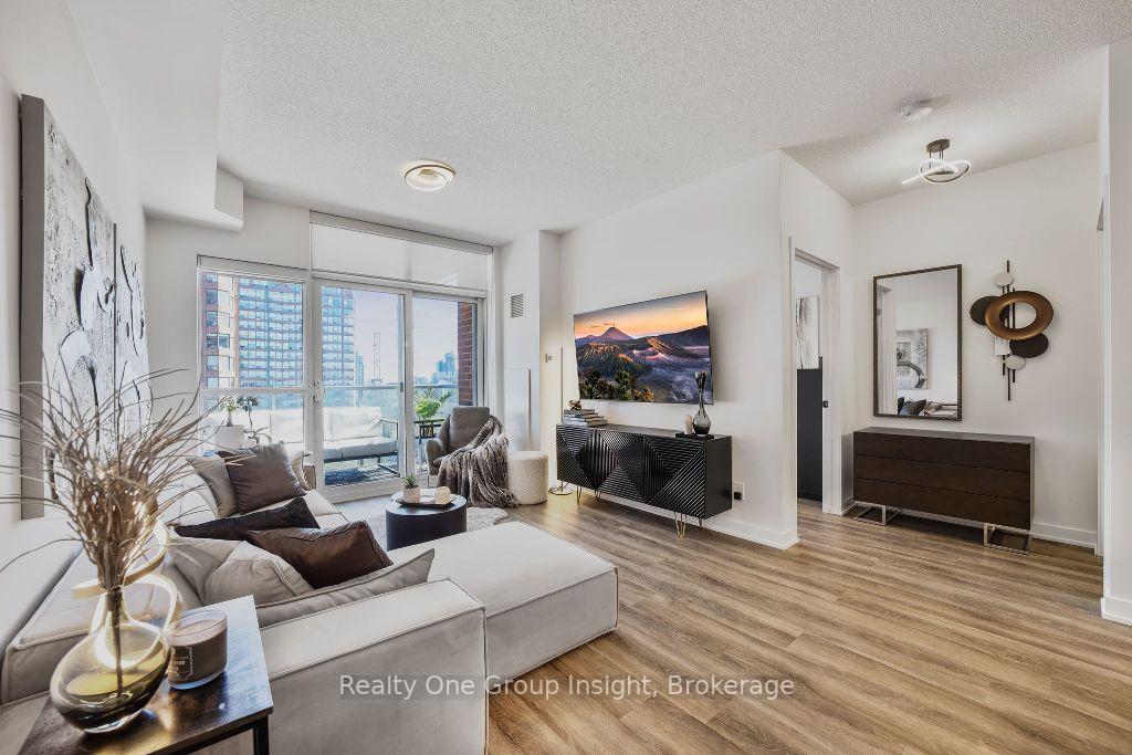 Photo 7 of Unit 908, 551 Maple Avenue, Burlington, Brant — HOMEH