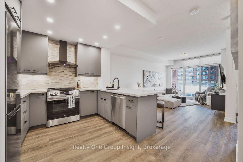 Photo 10 of Unit 908, 551 Maple Avenue, Burlington, Brant — HOMEH