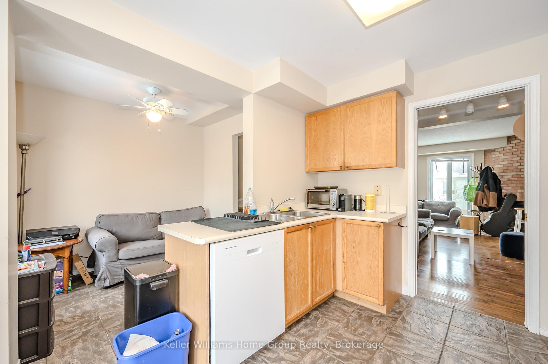 Photo 14 of Unit 75, 302 College Avenue W, Guelph, Dovercliffe Park/Old University — HOMEH